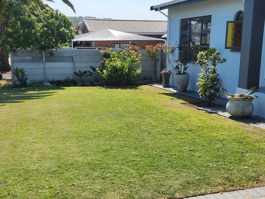 4 Bedroom Property for Sale in Bayview Western Cape